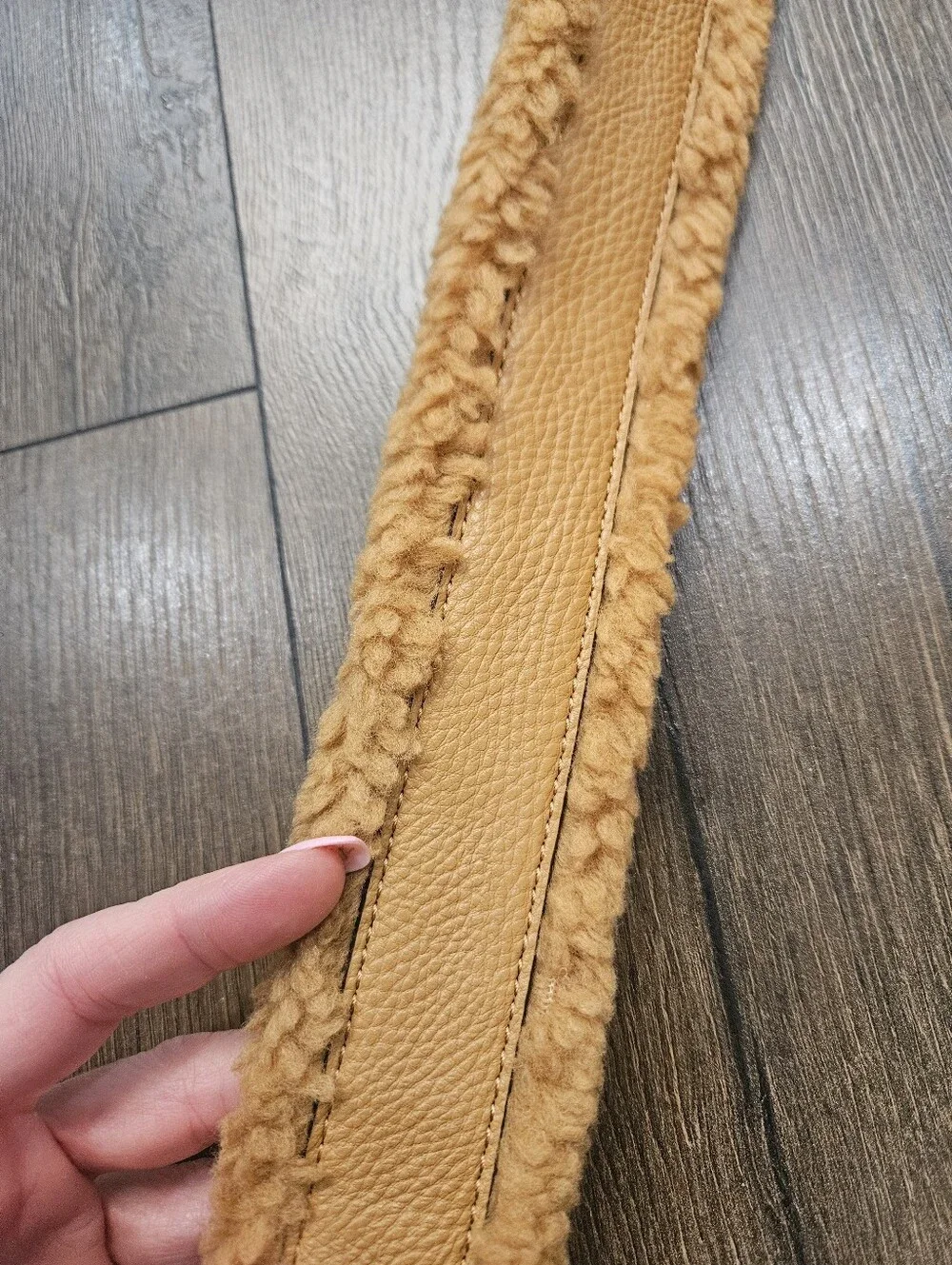 NEW Michael Kors Sherpa Teddy Leather Wide Bag Strap From Mirella Bag Camel Gold